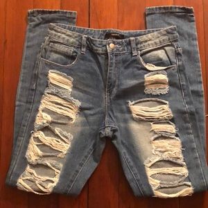 NWOT Forever 21 Extra Ripped Jeans
